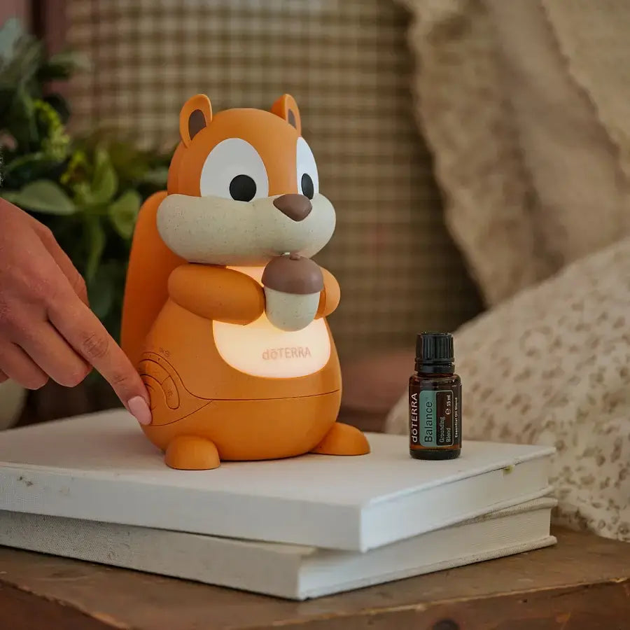 Difusor Ardilla dōTERRA y dōTERRA Balance (15 ml)