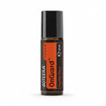 Botella Roll-on de 10 ml de dōTERRA On Guard™ Touch con etiqueta naranja y tapa negra, posicionada sobre un fondo blanco puro.