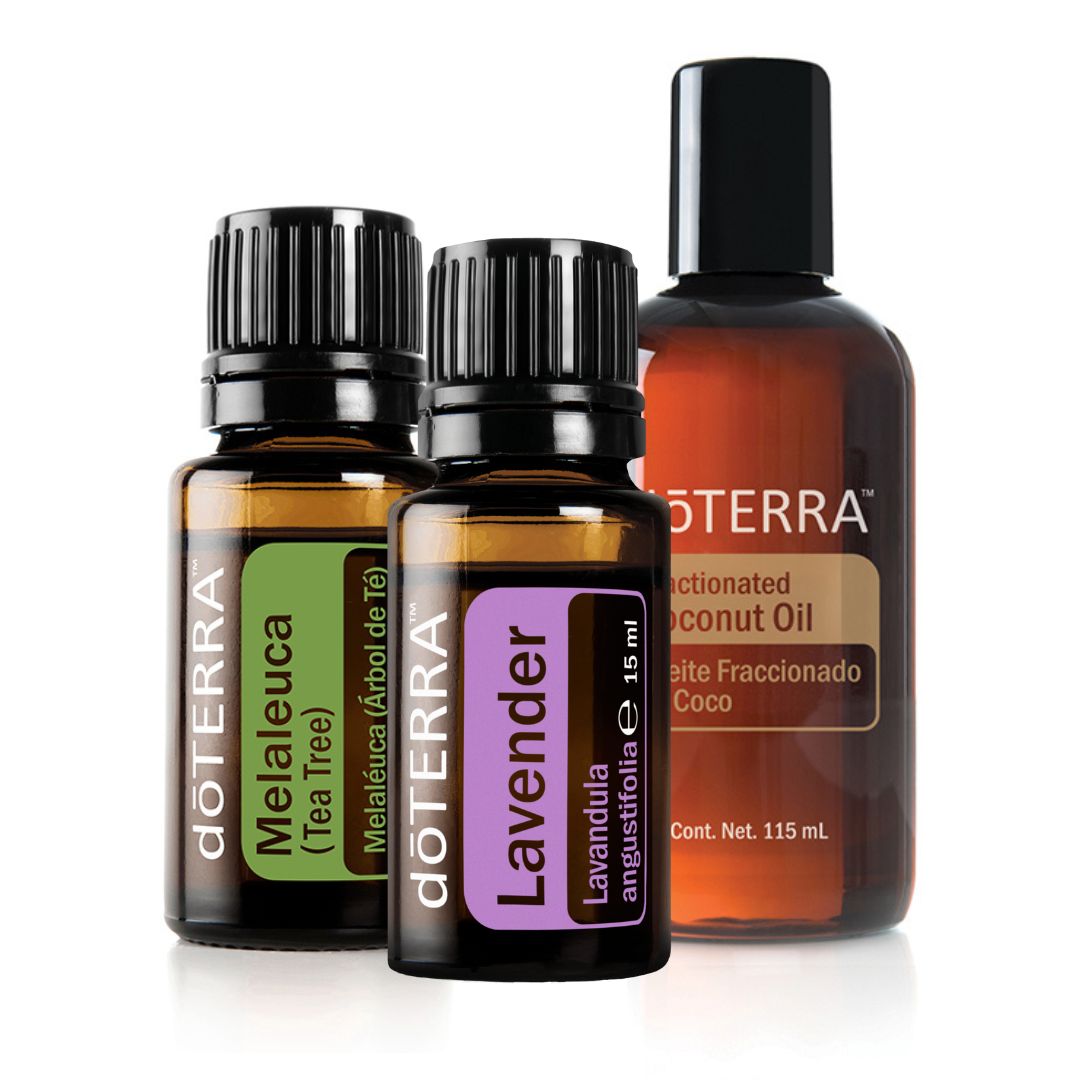 botellas de Tea Tree 15ml lavanda 15ml y aceite de coco 115ml en fondo blanco